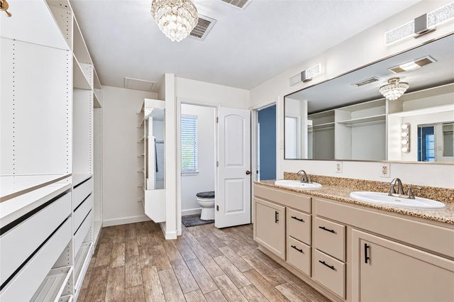 2750 County Road 100, Hutto, TX 78634