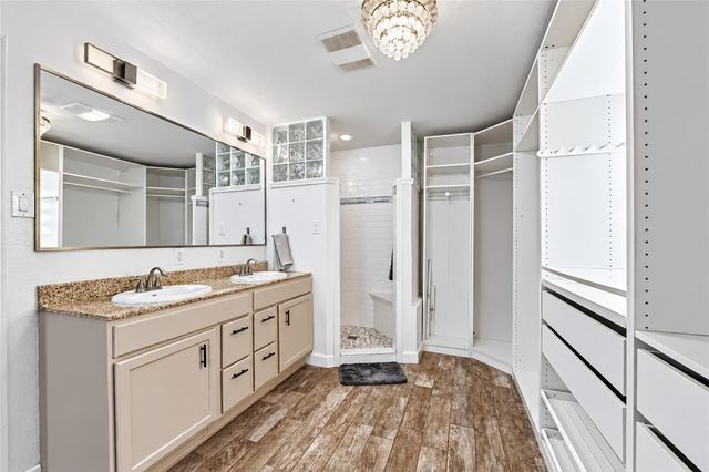 2750 County Road 100, Hutto, TX 78634
