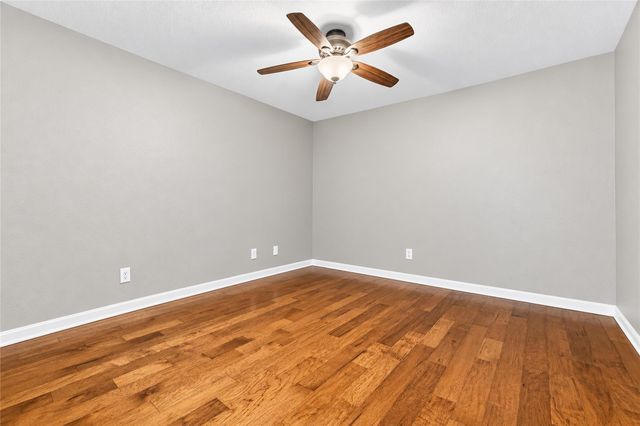 2750 County Road 100, Hutto, TX 78634