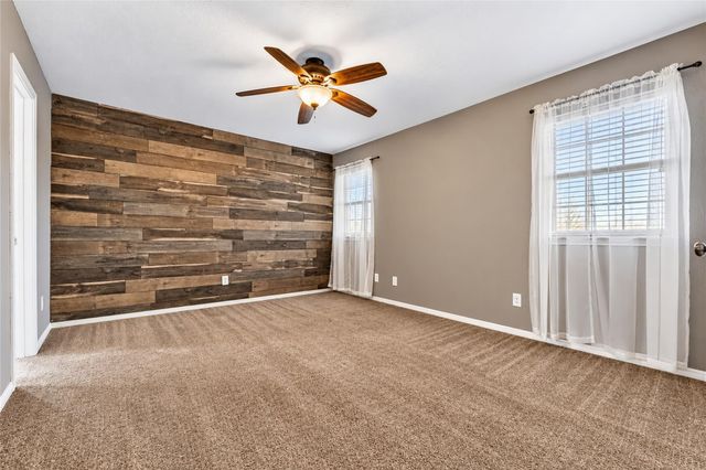 2750 County Road 100, Hutto, TX 78634