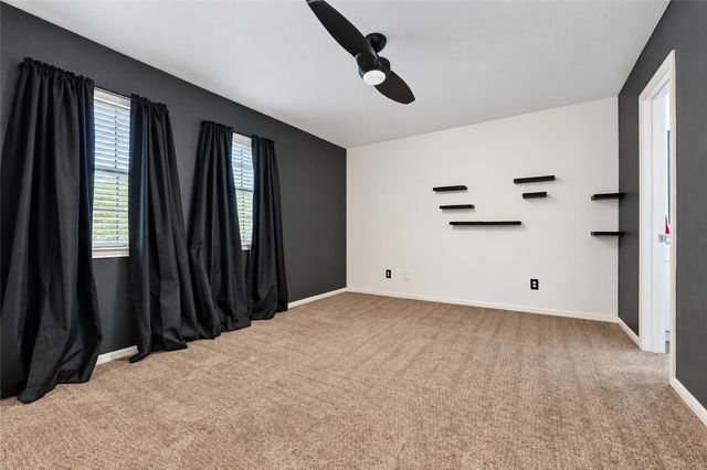 2750 County Road 100, Hutto, TX 78634
