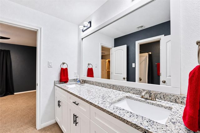 2750 County Road 100, Hutto, TX 78634