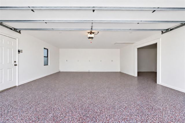 2750 County Road 100, Hutto, TX 78634