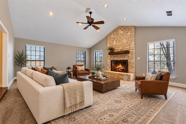 2750 County Road 100, Hutto, TX 78634