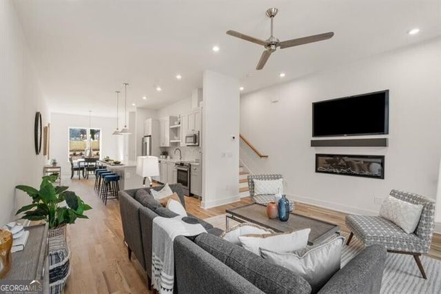 1237 Memorial Drive SE 305, Atlanta, GA 30316