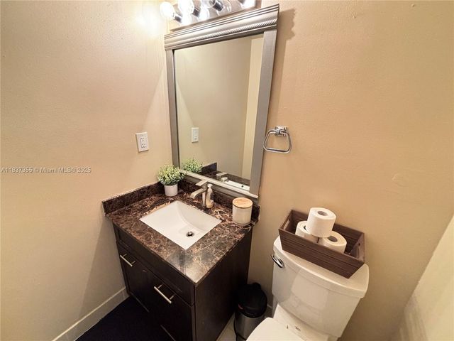 11236 SW 11 ST, Pembroke Pines, FL 33025