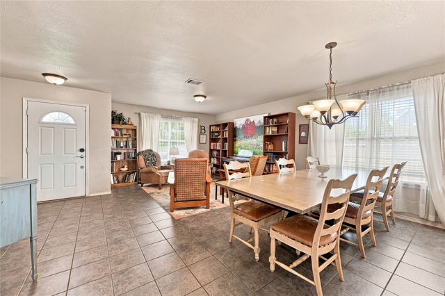 212 Cheyenne Drive, Waxahachie, TX 75165