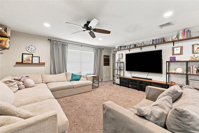 212 Cheyenne Drive, Waxahachie, TX 75165
