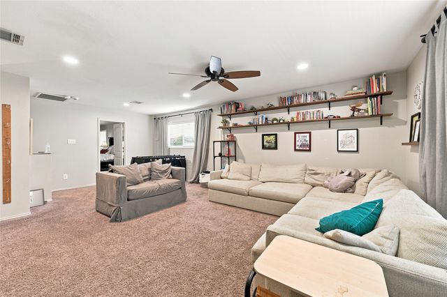 212 Cheyenne Drive, Waxahachie, TX 75165
