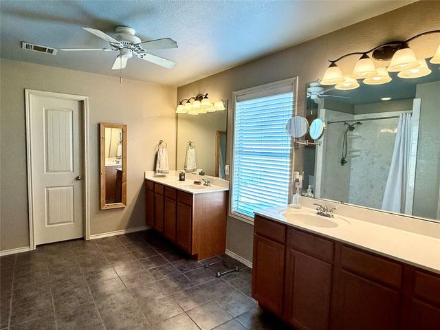 212 Cheyenne Drive, Waxahachie, TX 75165