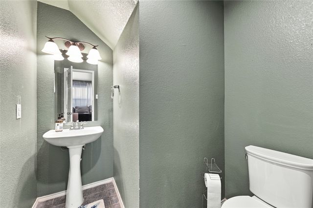 212 Cheyenne Drive, Waxahachie, TX 75165