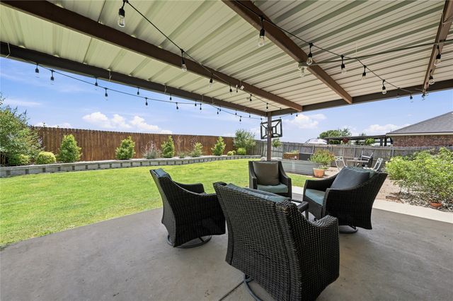212 Cheyenne Drive, Waxahachie, TX 75165