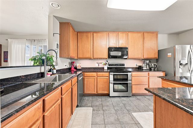 212 Cheyenne Drive, Waxahachie, TX 75165
