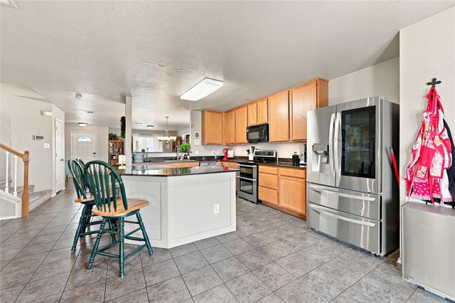 212 Cheyenne Drive, Waxahachie, TX 75165