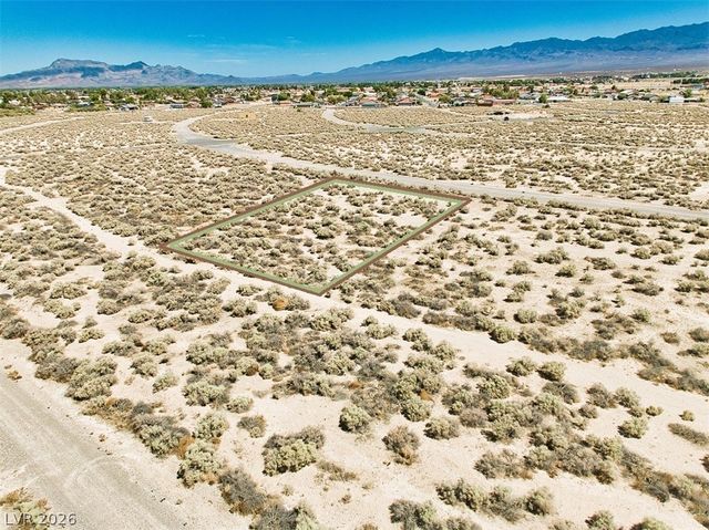 961 East Jacaranda Street, Pahrump, NV 89048