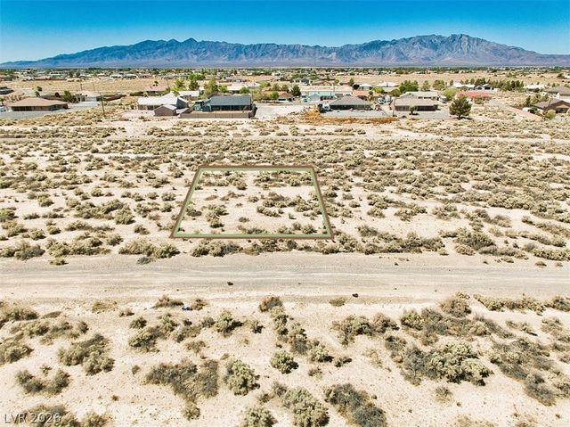 961 East Jacaranda Street, Pahrump, NV 89048