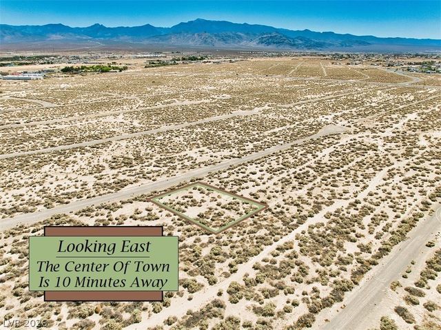 961 East Jacaranda Street, Pahrump, NV 89048