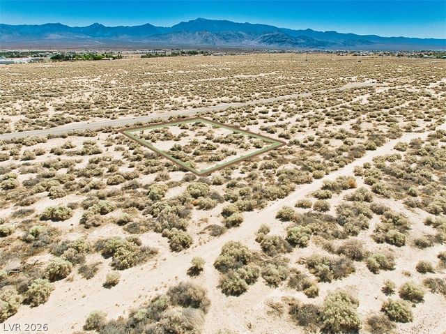 961 East Jacaranda Street, Pahrump, NV 89048