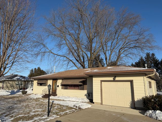 307 Richway Drive E, Albert Lea, MN 56007