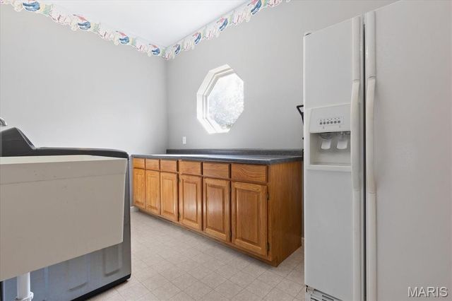 4 Hahn Estate Road, Winfield, MO 63389