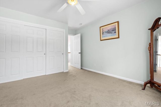 4 Hahn Estate Road, Winfield, MO 63389