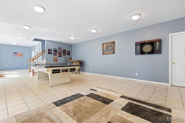 4 Hahn Estate Road, Winfield, MO 63389