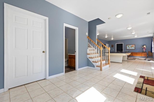 4 Hahn Estate Road, Winfield, MO 63389