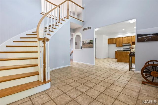 4 Hahn Estate Road, Winfield, MO 63389