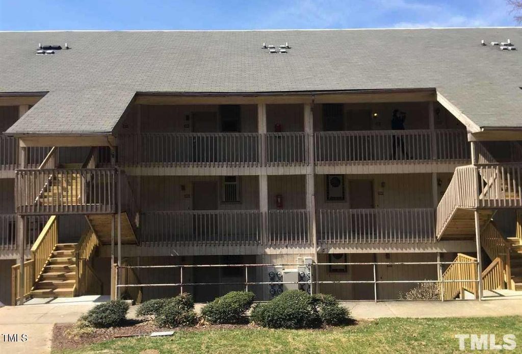 3083 Huntleigh Drive, Raleigh, NC 27604