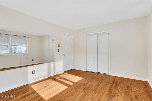 27 Lois Court, Colonie, NY 12205