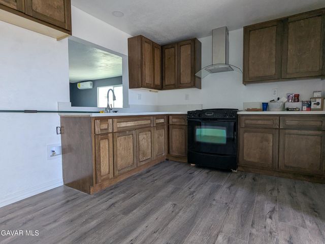 16855 Vista Del Oro Avenue, North Edwards, CA 93523