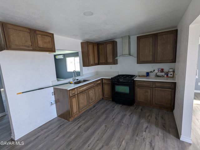 16855 Vista Del Oro Avenue, North Edwards, CA 93523