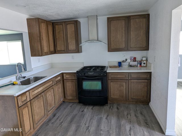 16855 Vista Del Oro Avenue, North Edwards, CA 93523