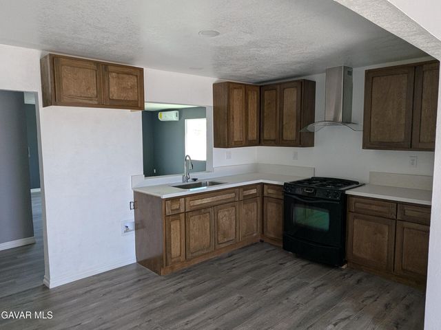 16855 Vista Del Oro Avenue, North Edwards, CA 93523