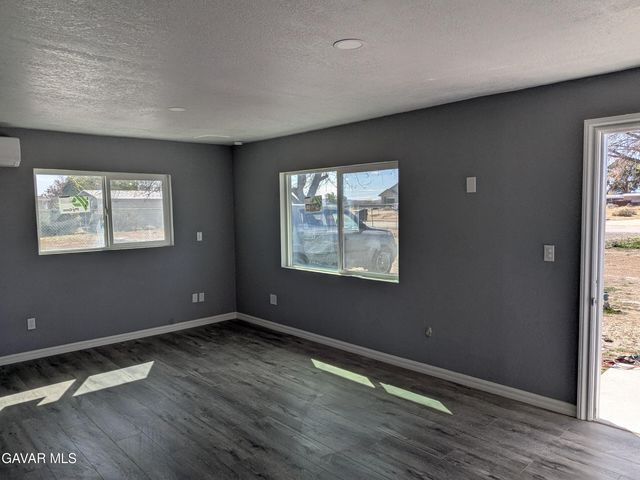 16855 Vista Del Oro Avenue, North Edwards, CA 93523