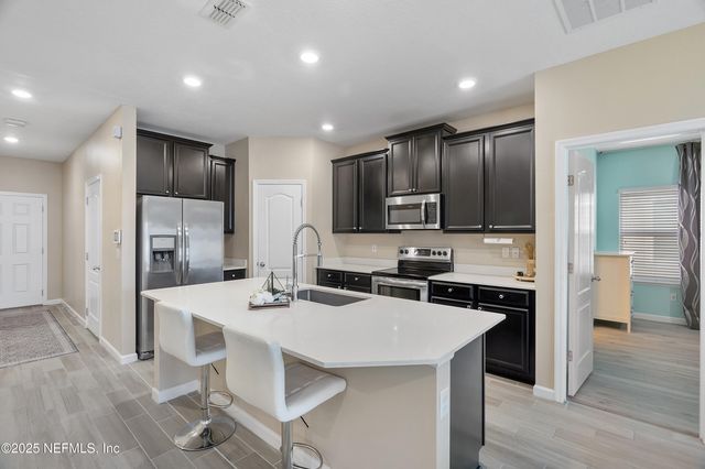 9973 PAVNES CREEK Drive, Jacksonville, FL 32222