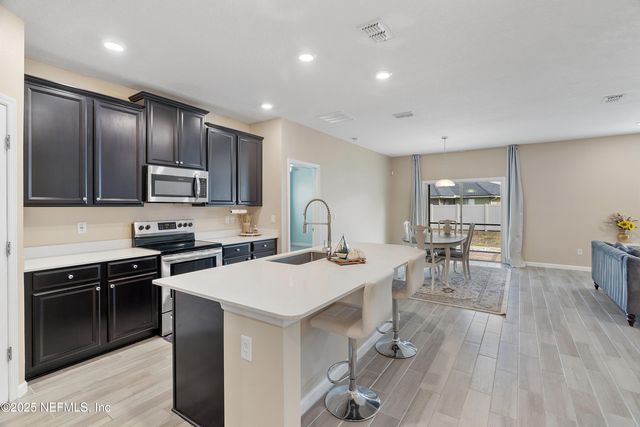 9973 PAVNES CREEK Drive, Jacksonville, FL 32222