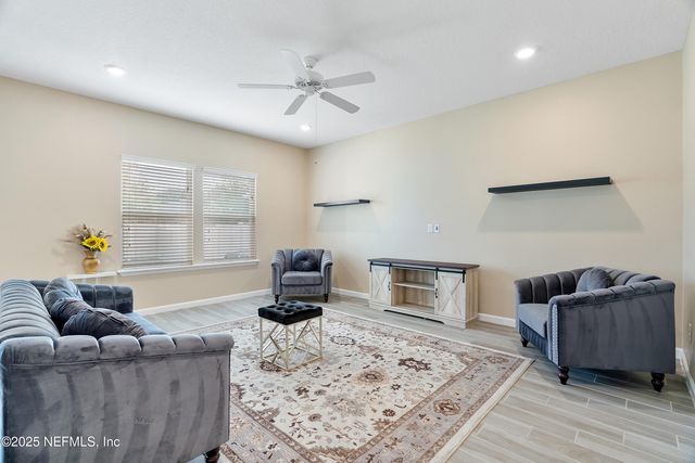 9973 PAVNES CREEK Drive, Jacksonville, FL 32222