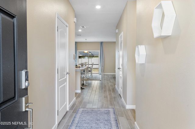 9973 PAVNES CREEK Drive, Jacksonville, FL 32222