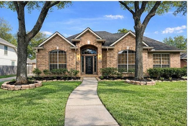 16807 Laguna Springs Drive, Houston, TX 77095