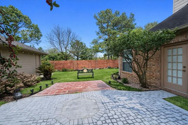 16807 Laguna Springs Drive, Houston, TX 77095