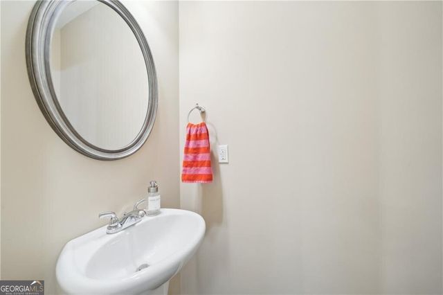 215 Semel Drive 455, Atlanta, GA 30309