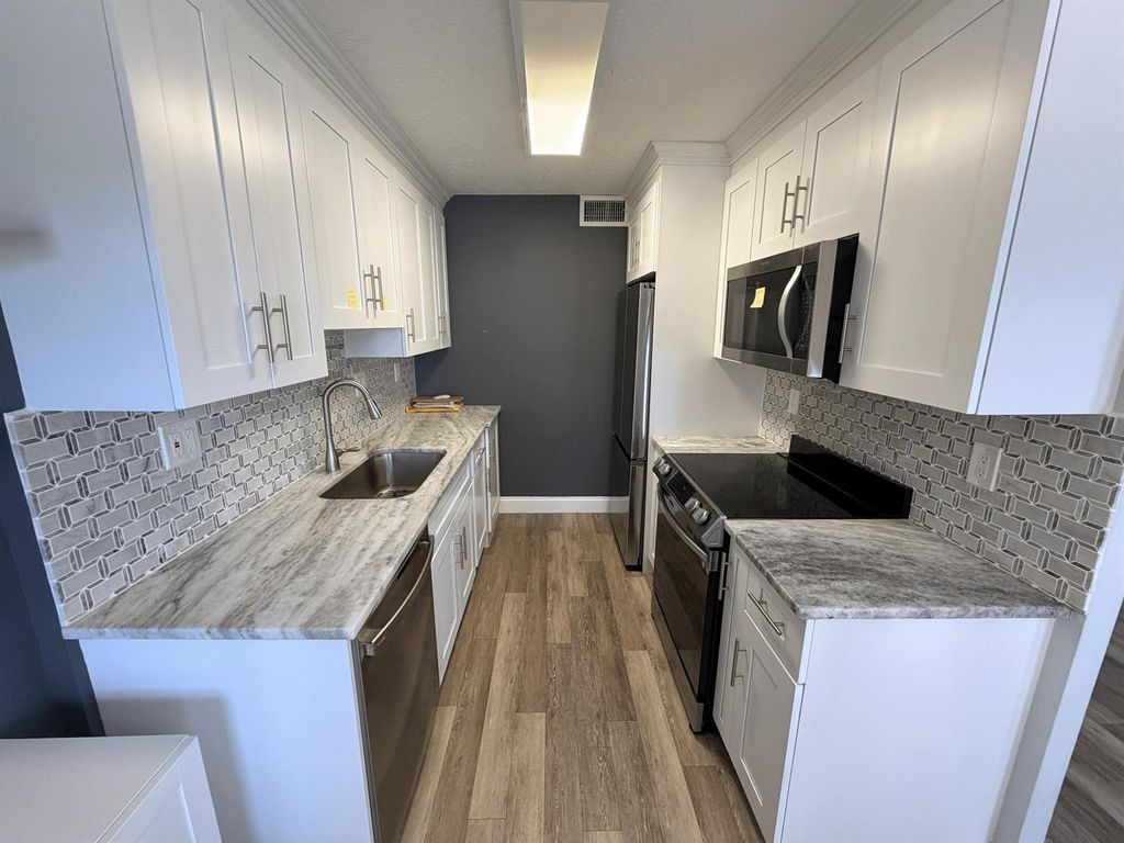 3038 Guildford C 3038, Boca Raton, FL 33434