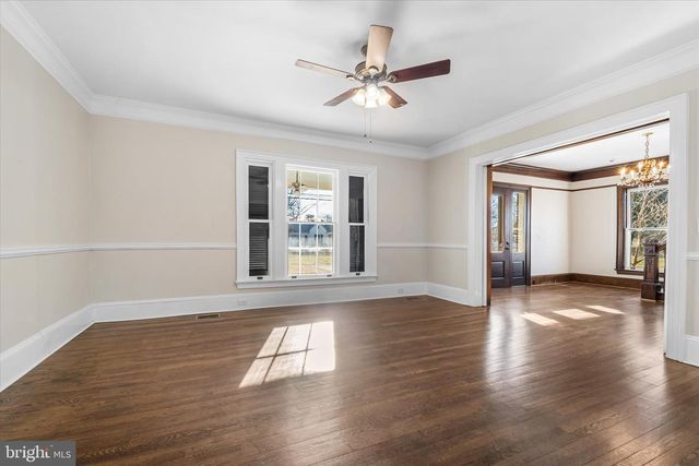 311 W MAIN ST, Purcellville, VA 20132