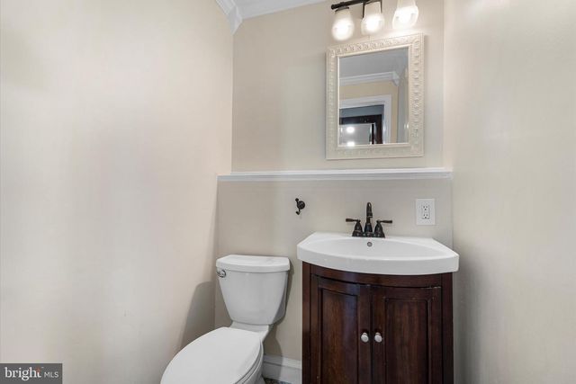 311 W MAIN ST, Purcellville, VA 20132