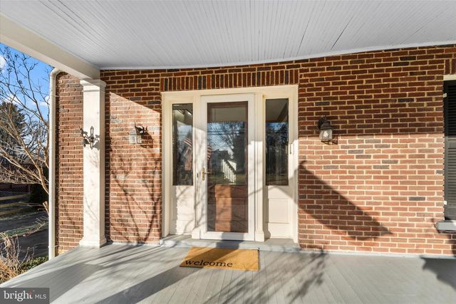 311 W MAIN ST, Purcellville, VA 20132