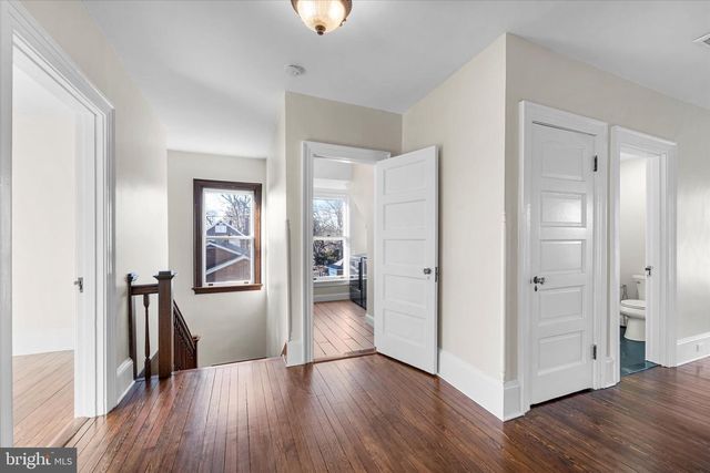 311 W MAIN ST, Purcellville, VA 20132