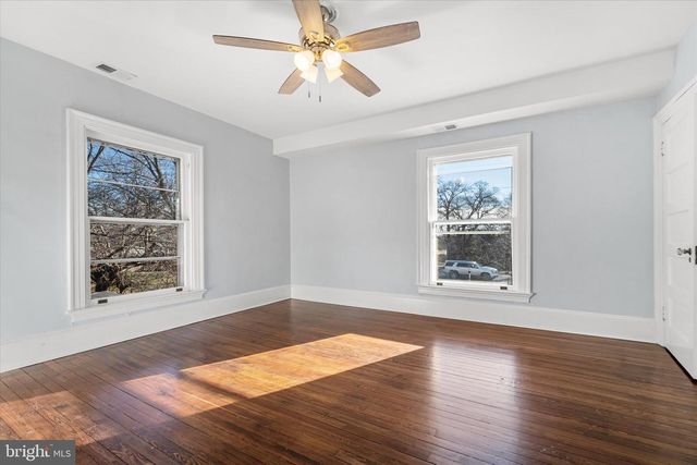 311 W MAIN ST, Purcellville, VA 20132