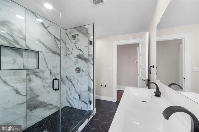 311 W MAIN ST, Purcellville, VA 20132