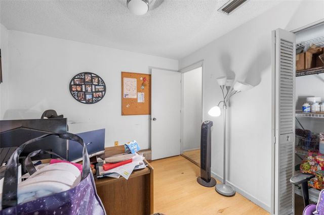 2439 FEIFFER CIRCLE, Sarasota, FL 34235